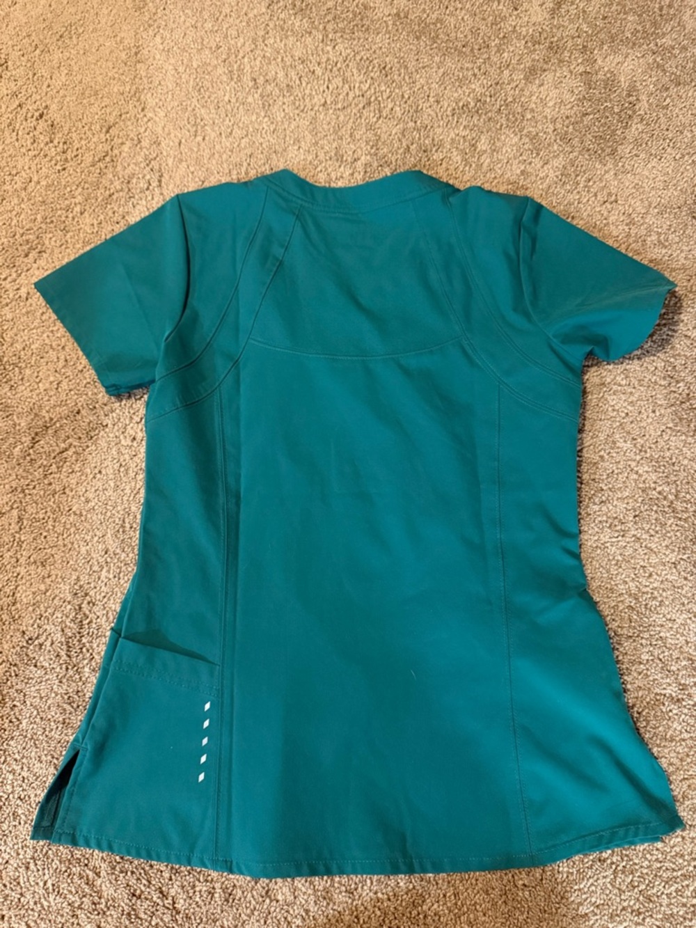 Barco One Racer V-Neck Scrub Top NWOT - Picture 3 of 3